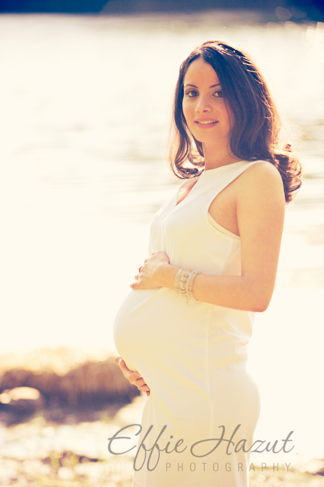 Maternity Photography by Effie Hazut Photography. 